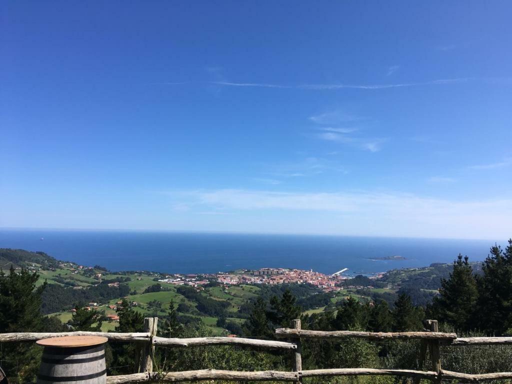 Apartamentos Urdaibai 2 بيرميو المظهر الخارجي الصورة